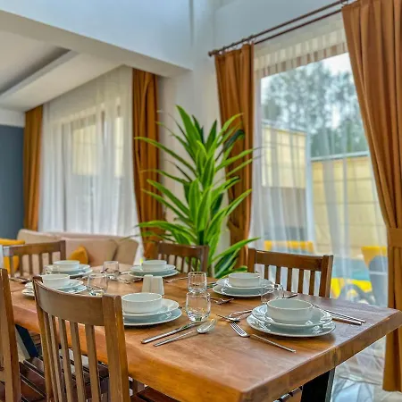 Villa Tuna Oeluedeniz 4+1 Villa, Oezel Havuzlu,