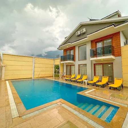 Villa Tuna Oeluedeniz 4+1 Villa, Oezel Havuzlu, *