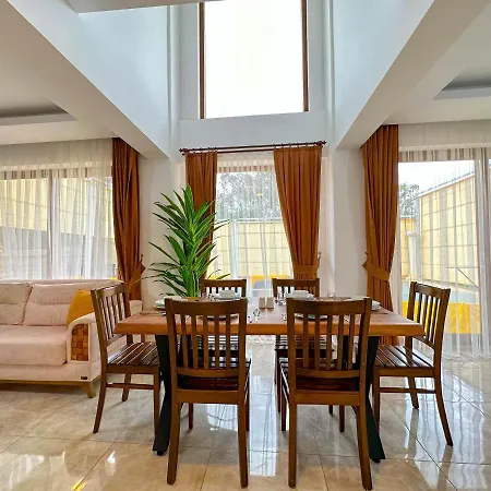 Villa Tuna Oeluedeniz 4+1 Villa, Oezel Havuzlu, *